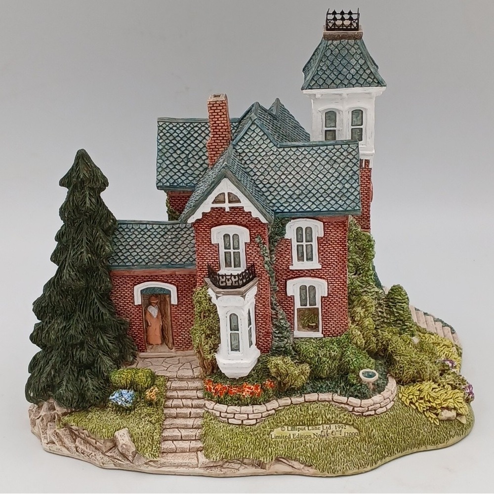 Lilliput Lane Winnie's Place Victorian Cottage 1992 Limited Edition #607 W/ Box